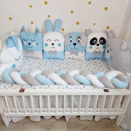 Baby Bettumrandung Set: Einzelne Kissen & Bettschlange, 360/420 cm, in Blau/Weiß, Tierform
