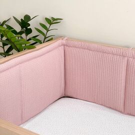 Rosa Bettumrandung für Kinderbett