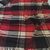 Tartan-Wolldecke aus 100 % reiner Wolle – Karomuster in Rot, Schwarz, Creme & Grün, 140×200 cm mit Fransen, Foto 4