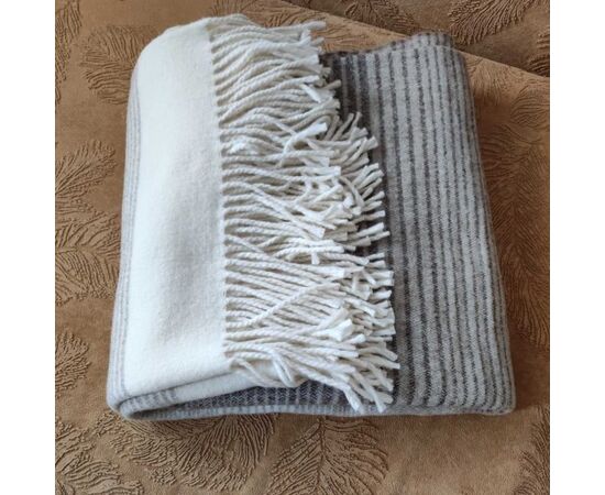 Gestreifte Merino Wolldecke 150x200 cm – Weiche Naturdecke, Warm & Atmungsaktiv, Foto 4